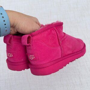 UGGS Kid's Size 3 Mini Boots